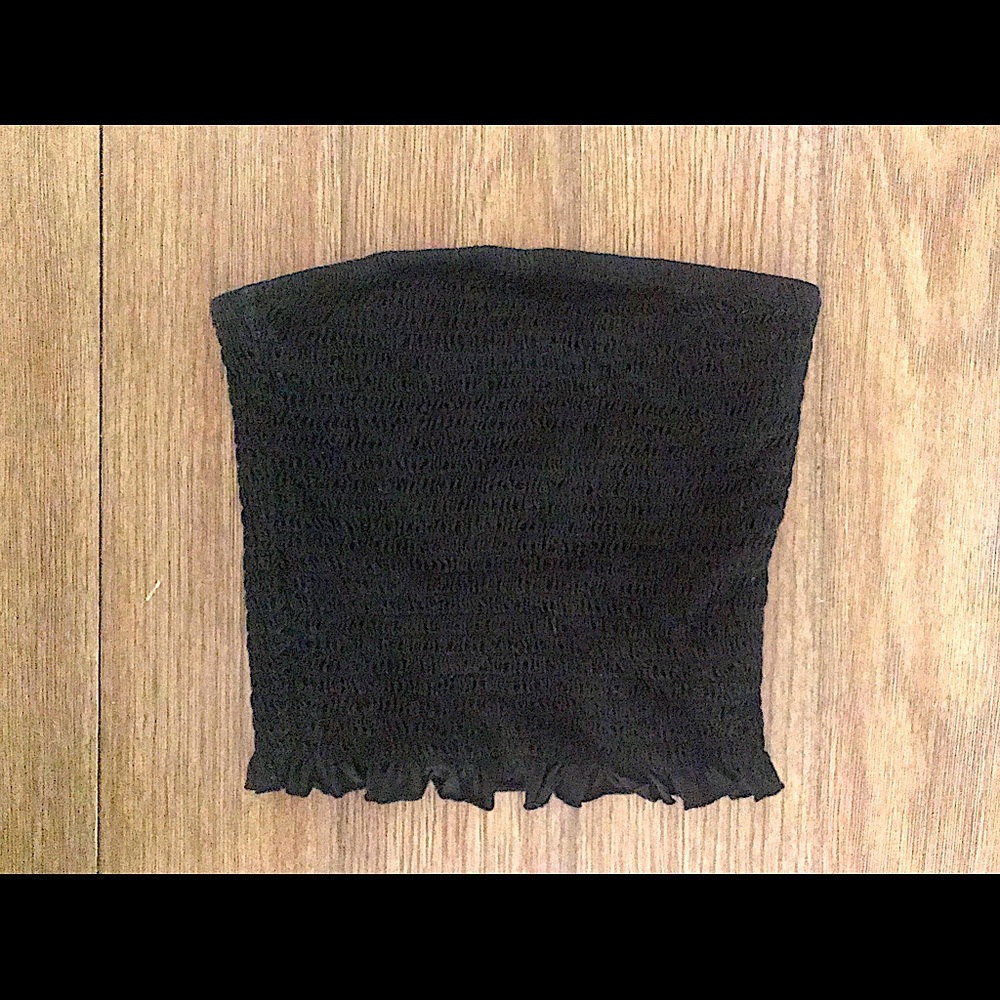 NWOT Small Black Shirred Crop Tube Top